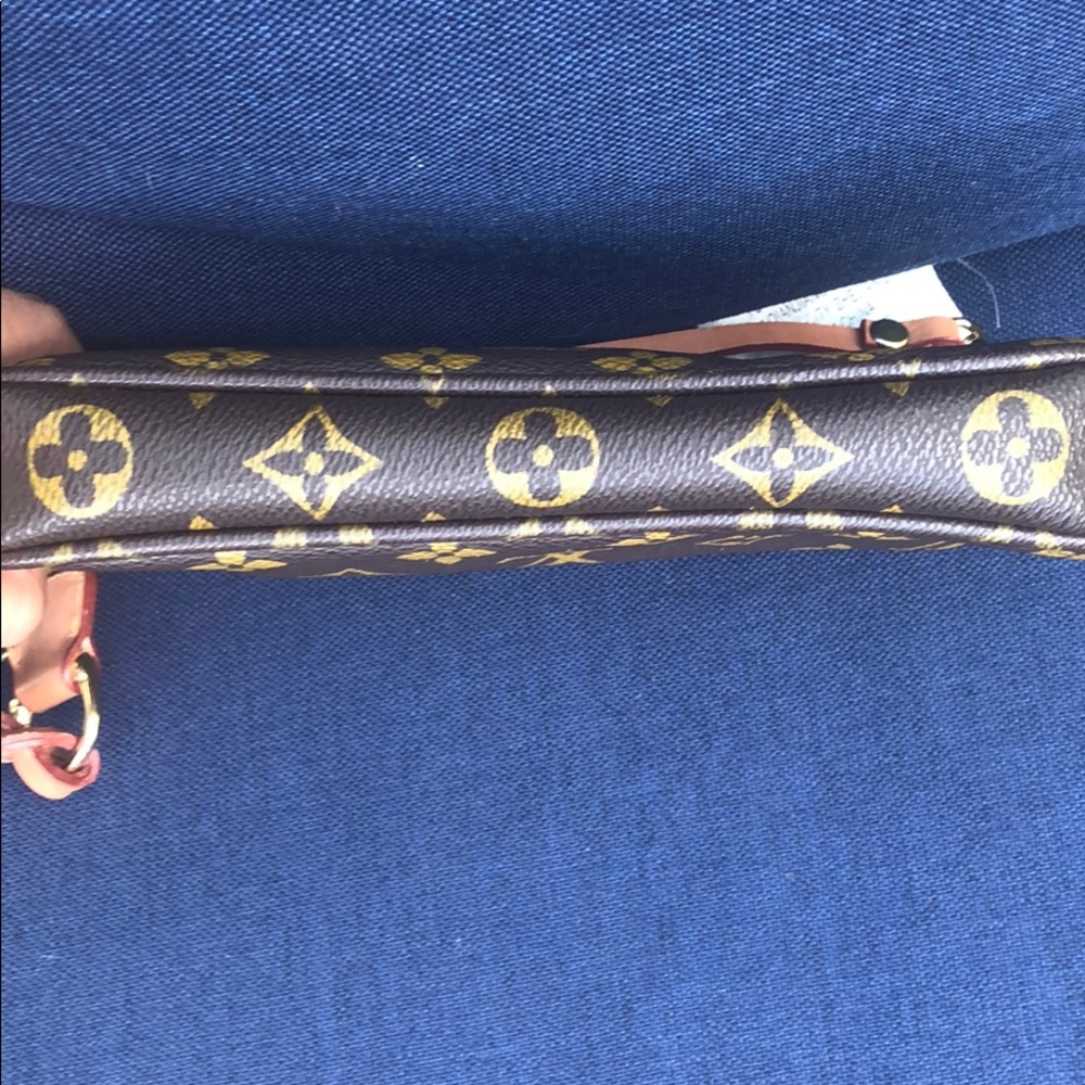 Purse - Picture 4 of 4